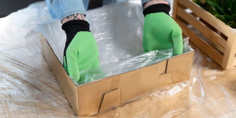 Advantages Of Using Plastic Bins In Your Packaging Process